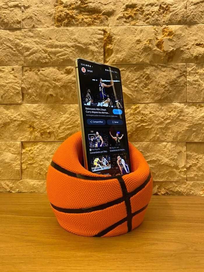 Podstawka na telefon – Koszykarska Stacja Ładowania Stojak uchwyt