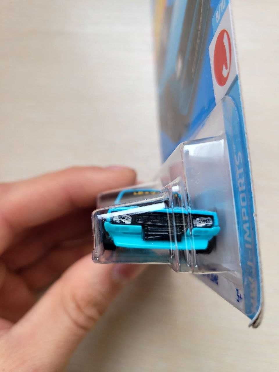 Hot Wheels NISSAN Skyline 2000GT-R LBWK