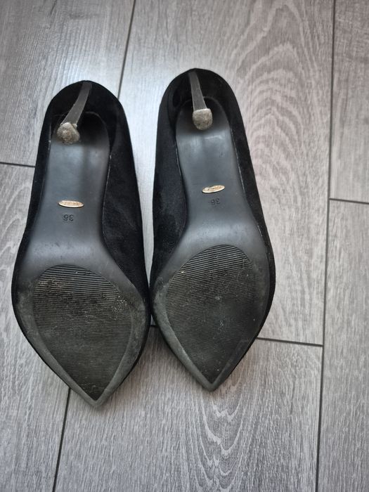 Елегантні туфлі човники