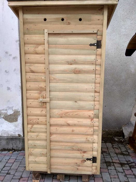 Туалет дерев"яний