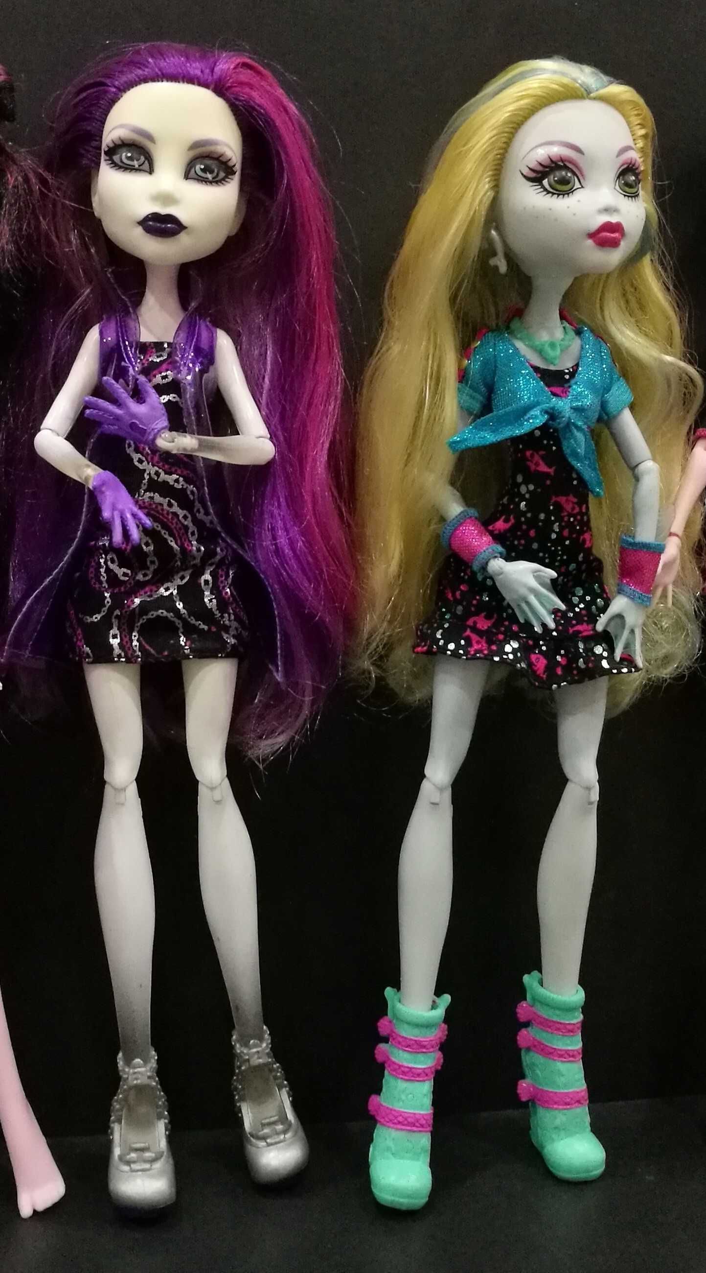 Ляльки та аксесуари Монстр Хай (Спектра, Лагуна Блю) Monster High