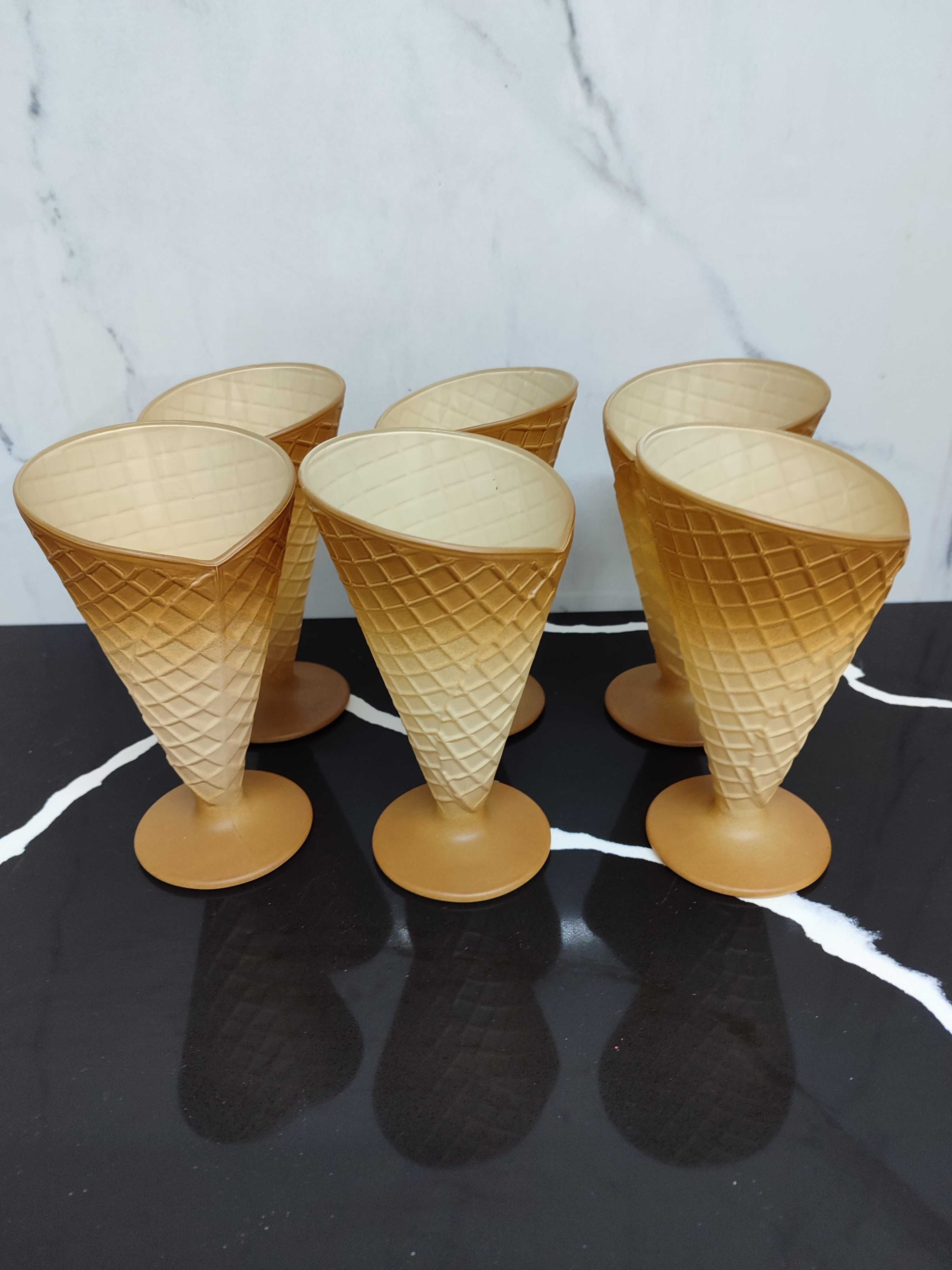 6 copos para gelado com formato de cone de baunilha - Novos