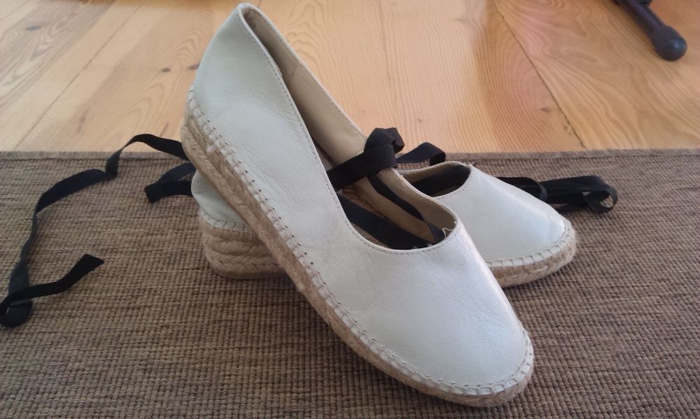 Sapatos Cinza Claro da Zara, n.º 36