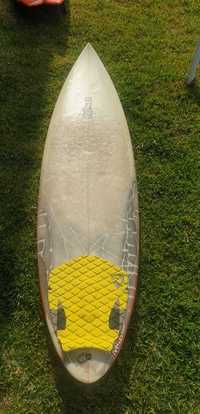 Prancha de Surf 6'3" Manila Surfboards como nova com Deck Dakine