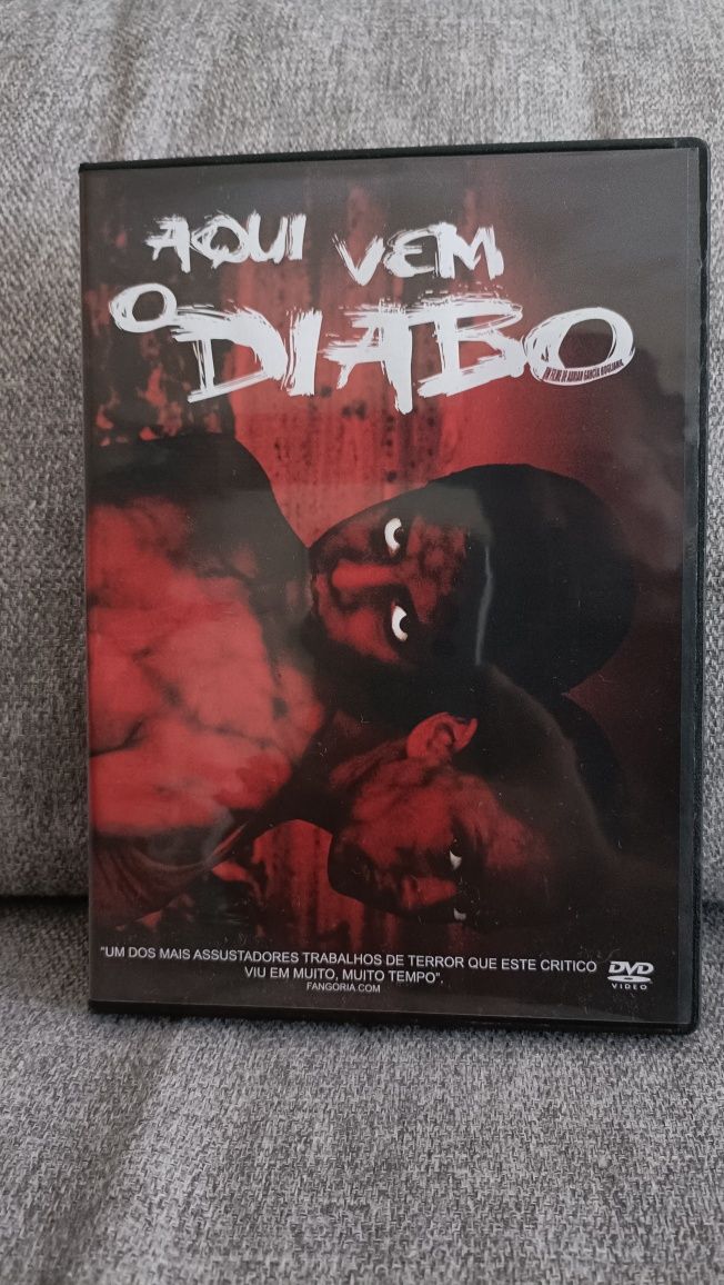 Aqui vem o Diabo - filme de terror