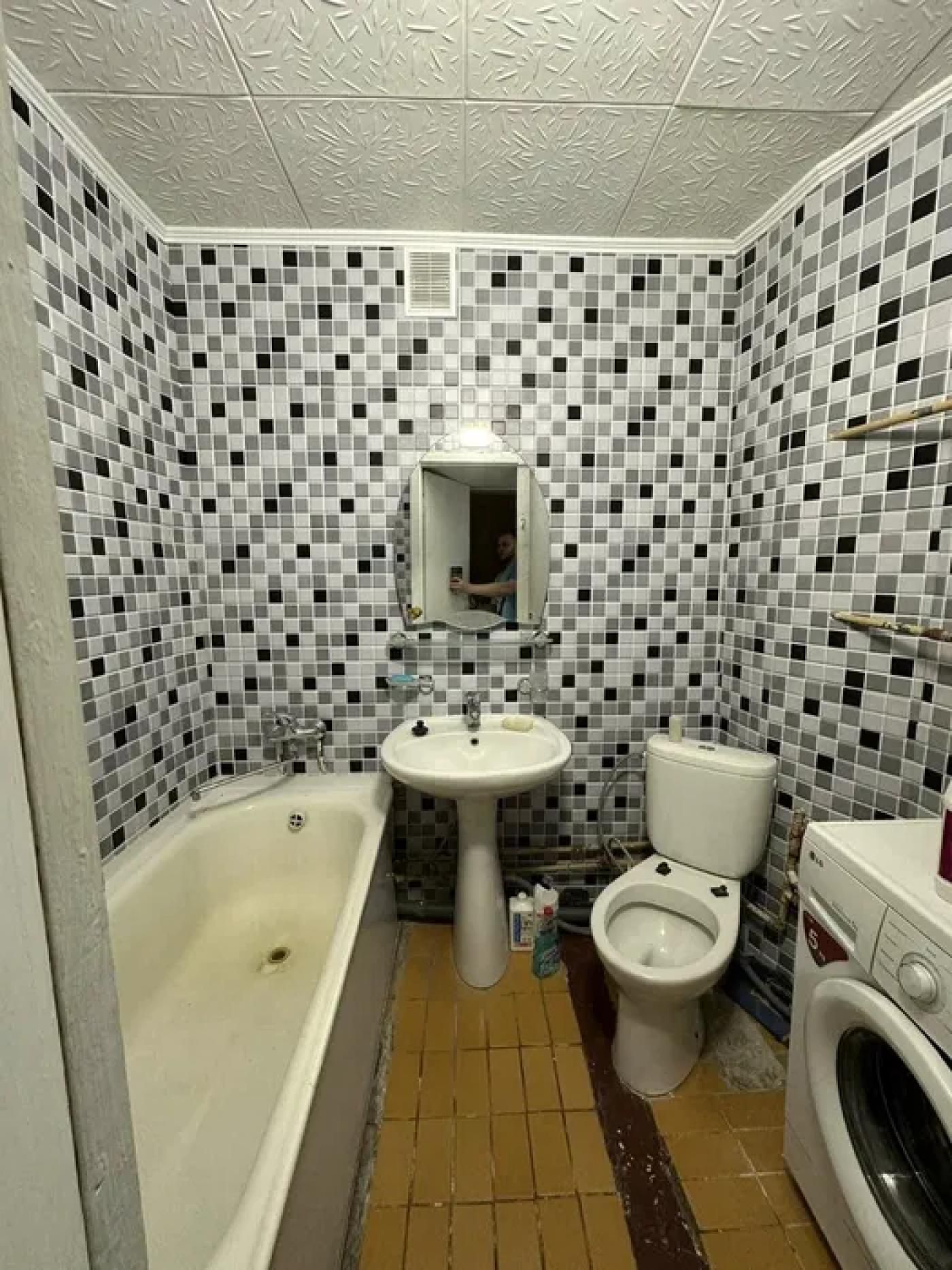 Продам 2-комнатную квартиру на ул. Нескоренных, метро Салтовка
