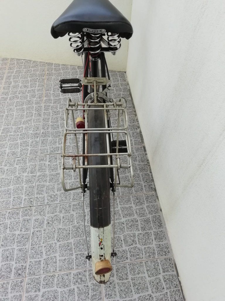 Bicicleta antiga