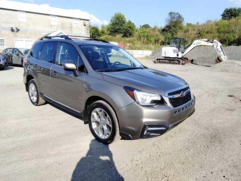 Subaru Forester      2018