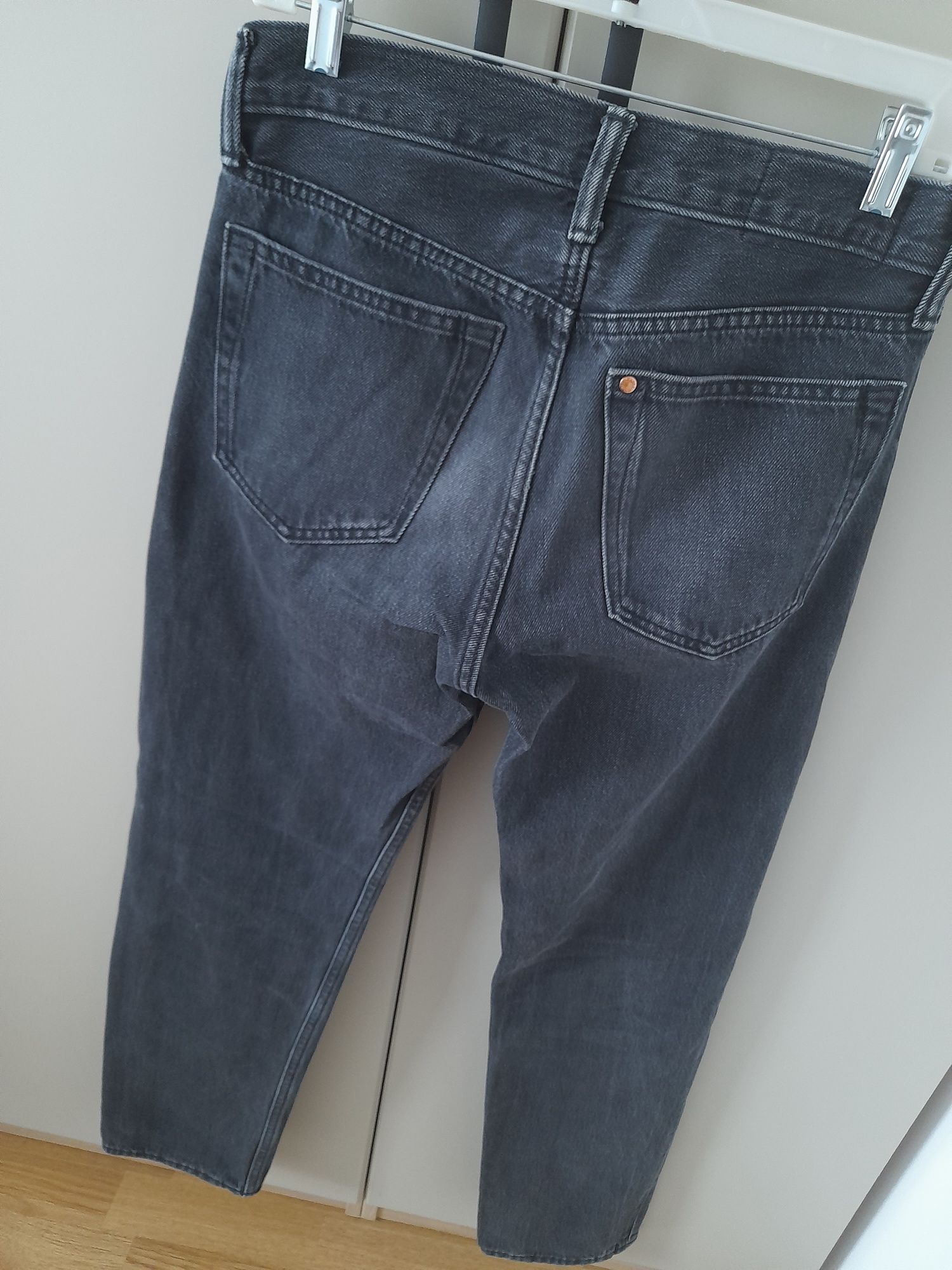 Jeansy męskie relaxed fit H&M rozmiar 28/32, CN170/72A czarne/szare