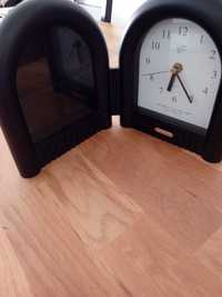 Relógio de mesa com porta retrato