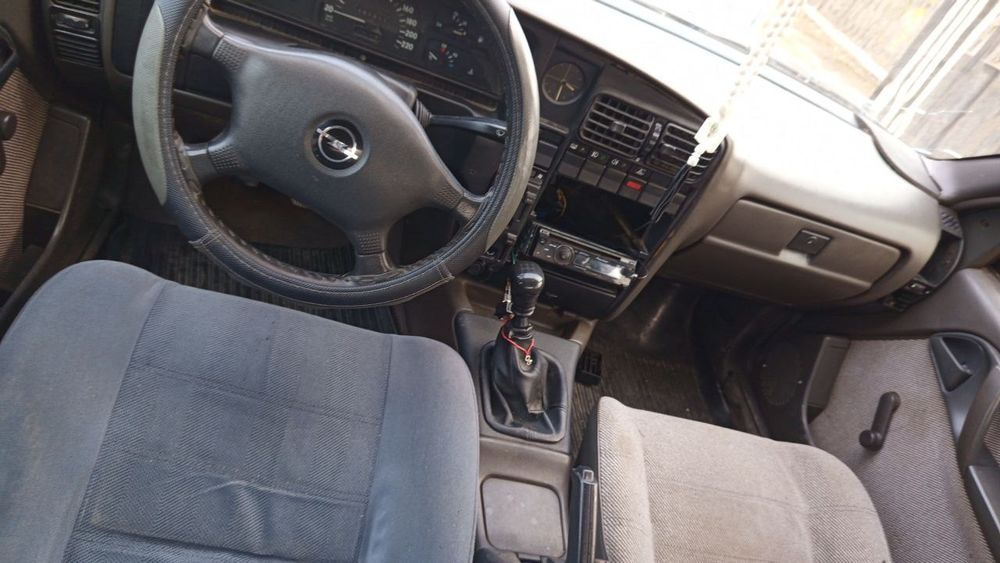 Продам Опель Омега А