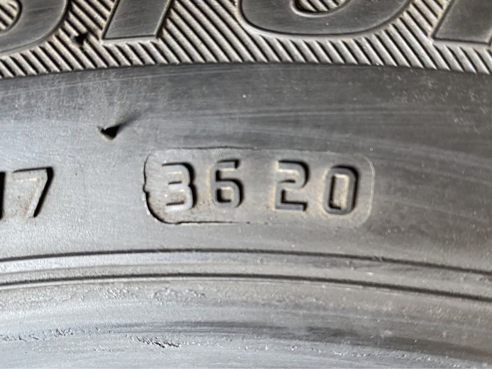 Літня резина шини 215/60R17C BRIDGESTONE