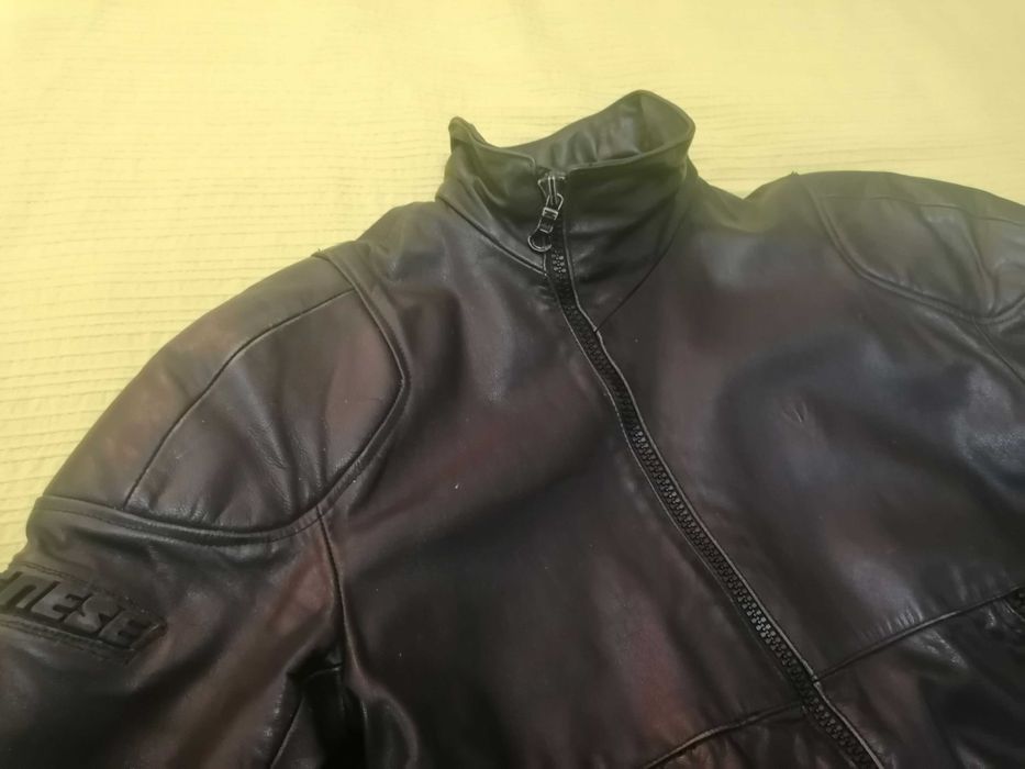 Casaco Mota Dainese XL 56 em pele, vintage, em bom estado