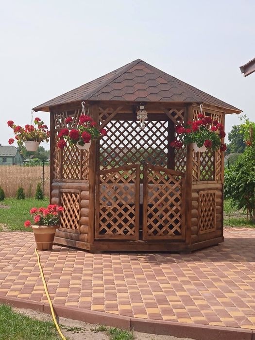 БЕСІДКА_АЛЬТАНКА на 10-12 гостей