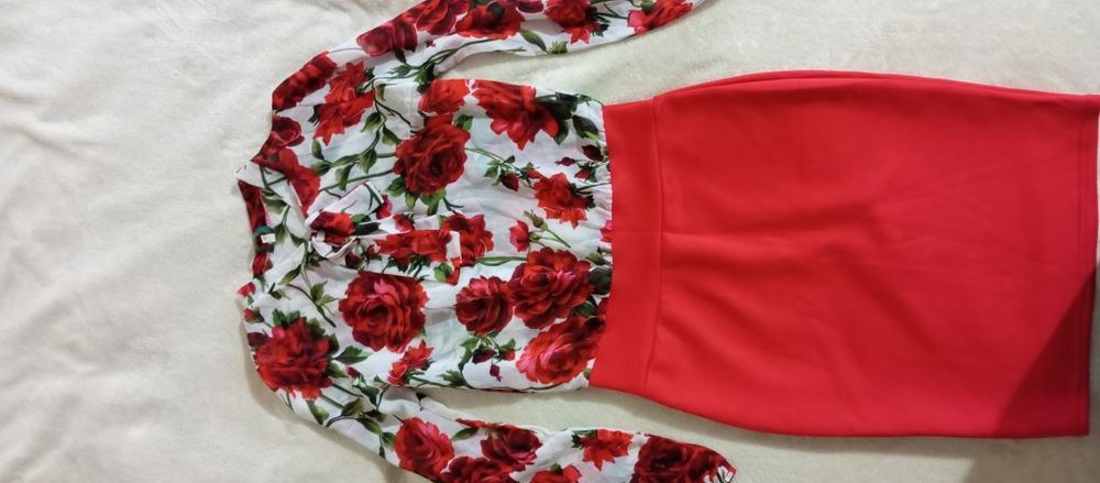 Гарна модна сукня