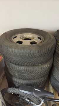 Opony zimowe z felgami stalowymi 4 szt kpl  265/65 R17 Toyota Hilux