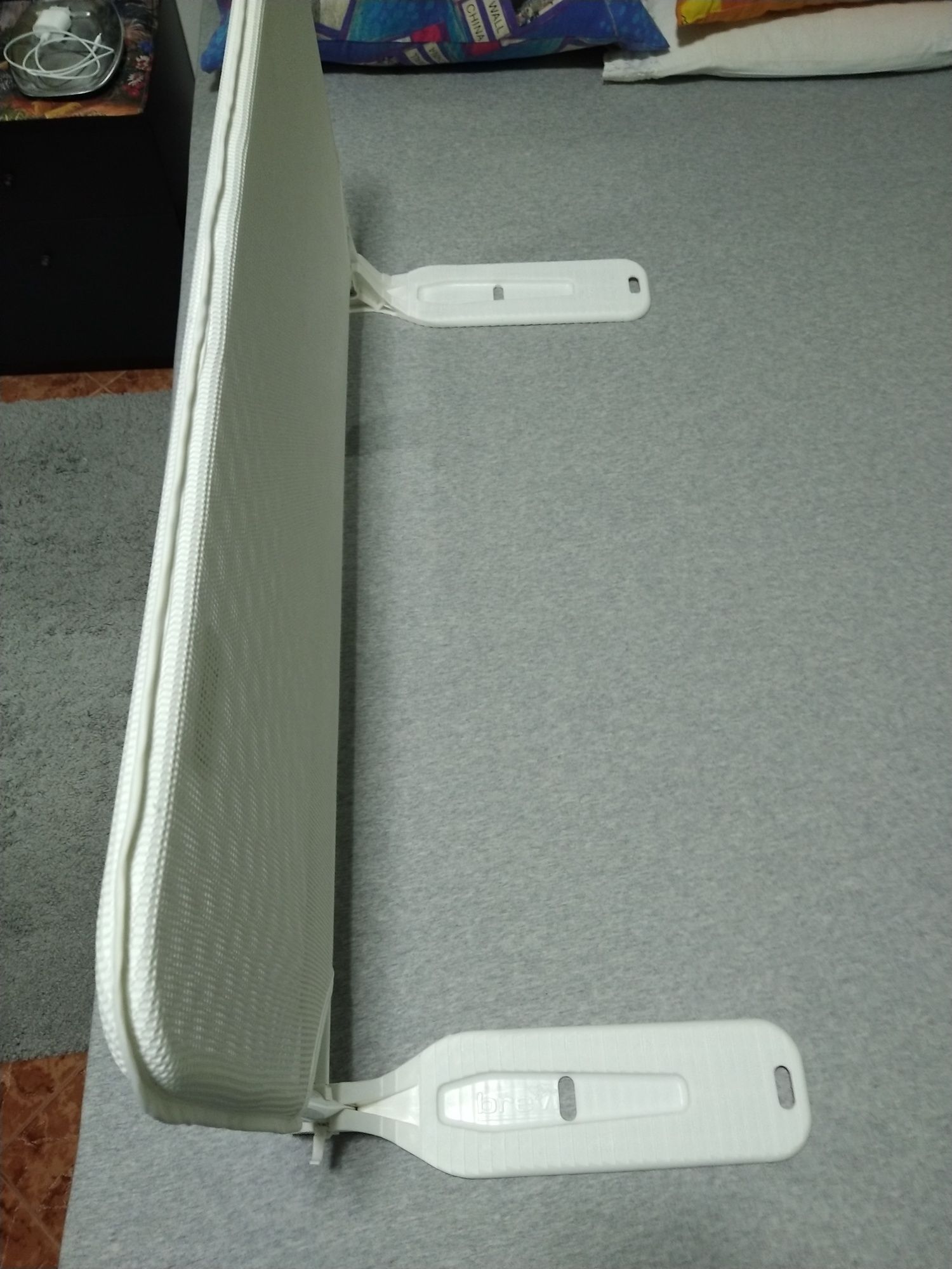 Barreira proteção para cama bebé casa quarto apartamento vivenda.