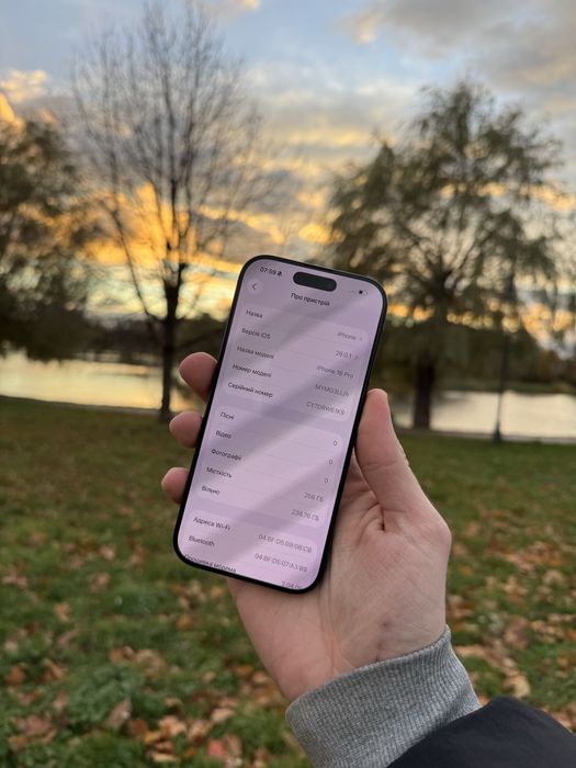 Iphone 16 Pro 256gb black Айфон 16 Про 256гб чорний