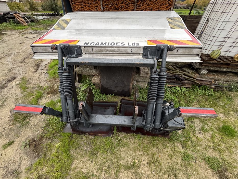 Plataforma de camião Dhollandia