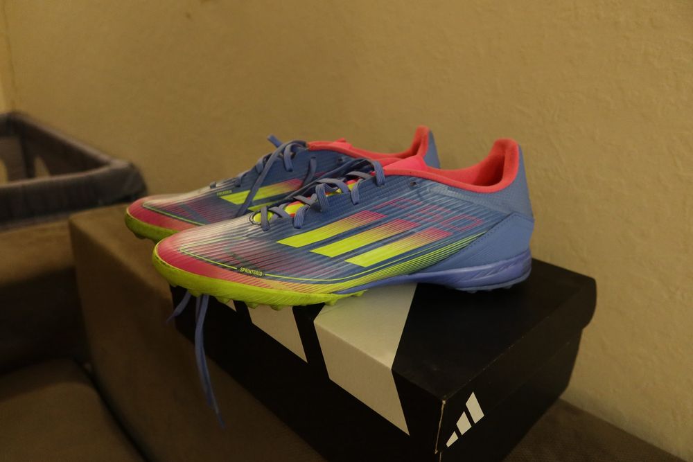 Сороконіжки Adidas F50 League TF
