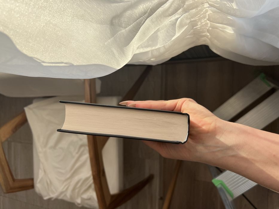 Девʼятий дім Лі Бардуґо ексклюзивна закладка в подарунок