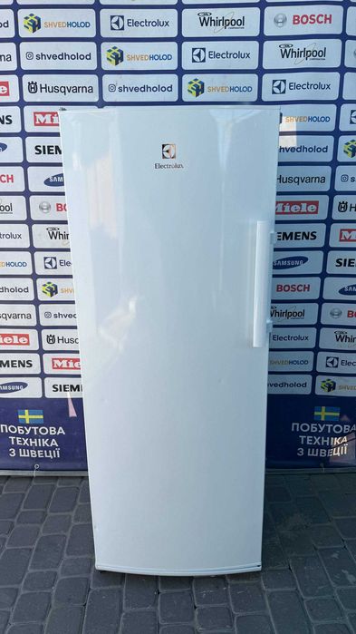 Морозильна камера б/в Electrolux 155см Білий Крапельний #07505