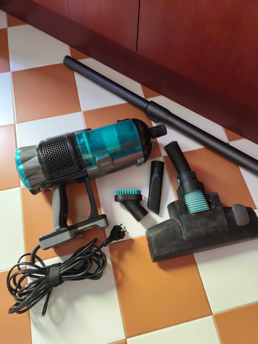 Aspirador vertical com cabo cecotec