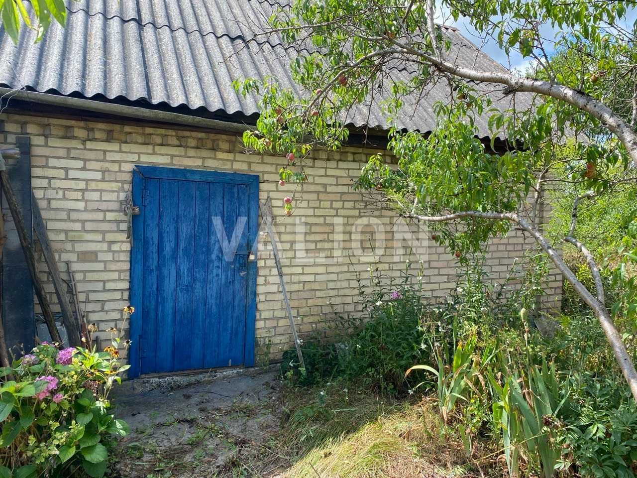 Продаю цегляний будинок Гореничі- центр участок 22 сотки