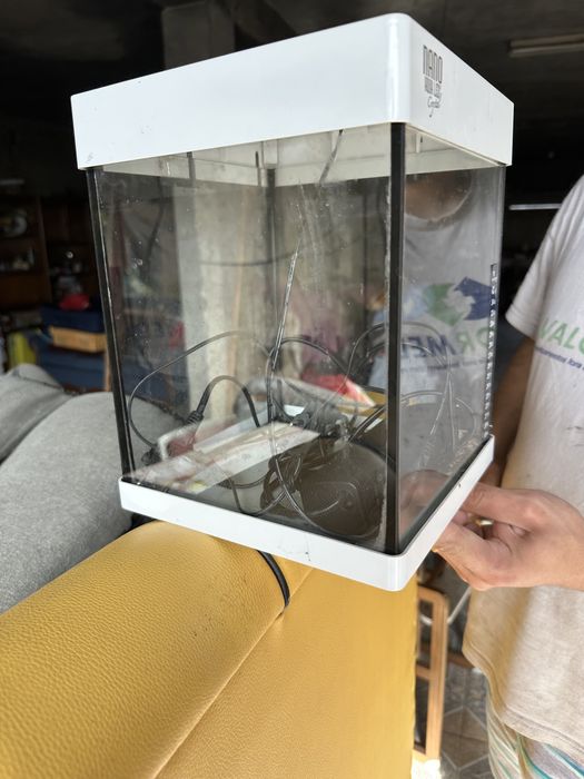 Aquário nano 10 litros  led