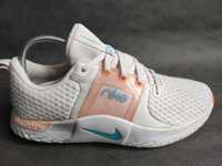 - Nike Renew In-Season TR 10 - Sneakersy r. 40