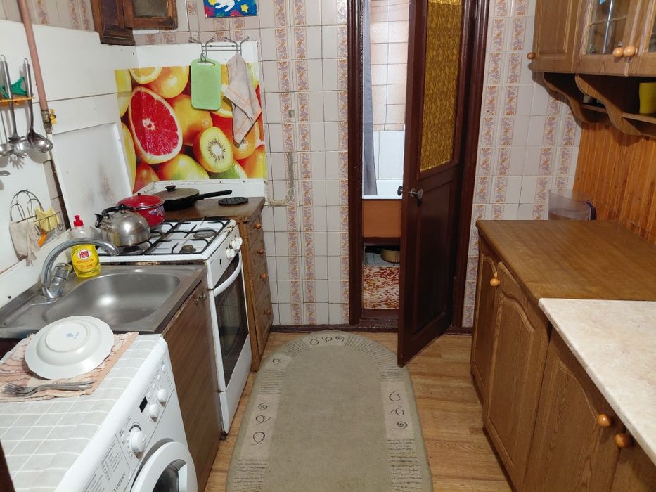 Здамо в оренду. Дві кімнати  в будинку .Район Зелена