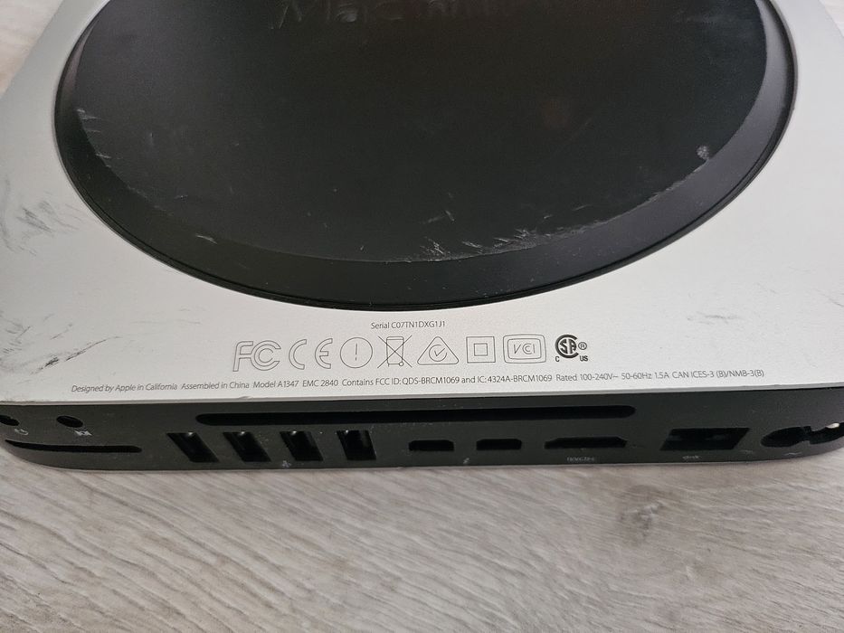 Mac Mini A1347 2015, i5, 8/256 + Apple Kayboard + Монітор 24