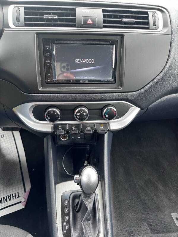 2016 Kia Rio EX Automat