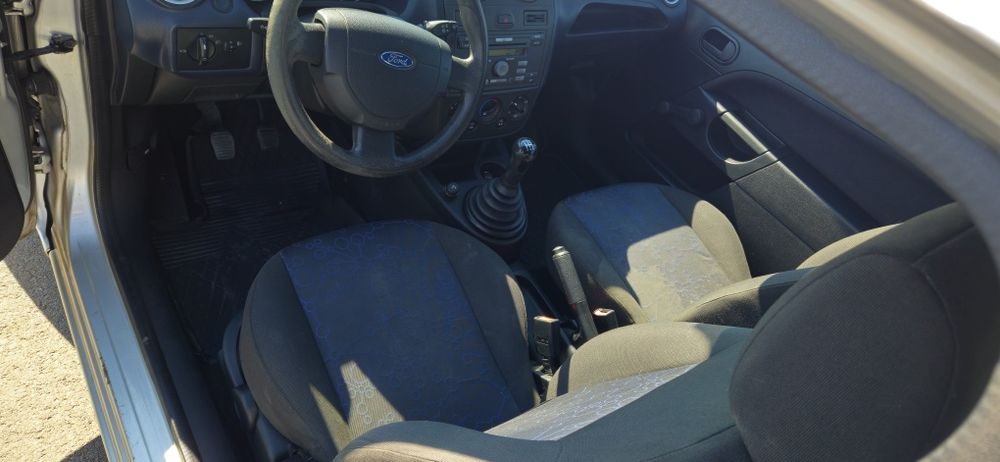 Ford Fiesta MK6 2006rok 1.3 benzyna 60km