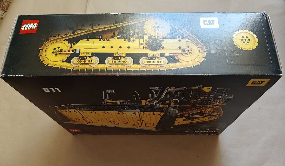 LEGO 42131 Technic - Sterowany przez aplikację buldożer Cat D11