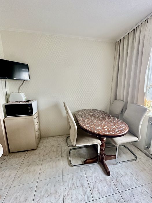 Продаж затишної 2 кімнатної квартири на Митниці