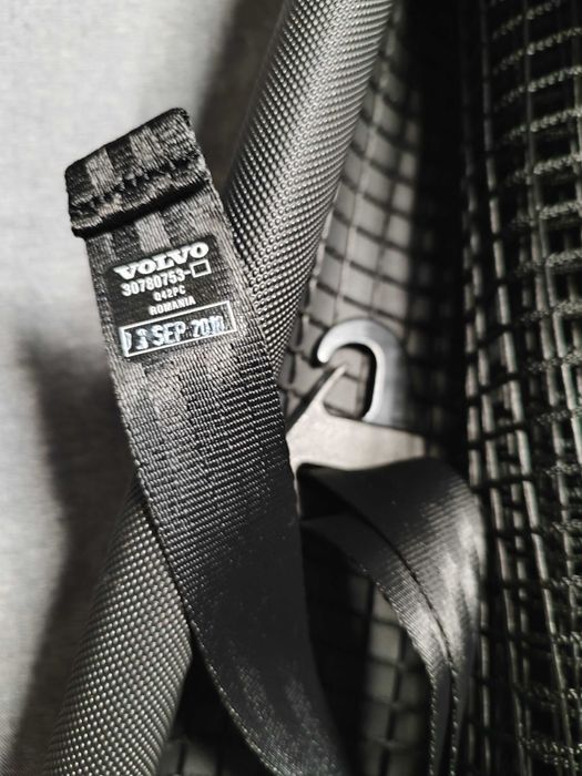 Siatka bagażnikowa do Volvo XC 90