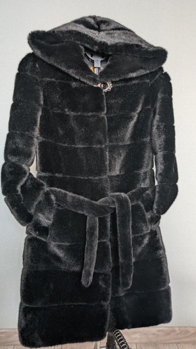 Продам теплу  шубку