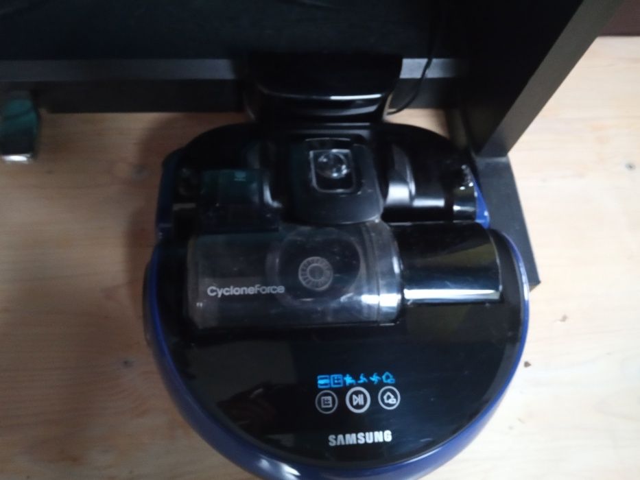 Wspaniały odkurzacz automatyczny Samsung, Cyclone Force jak nowy