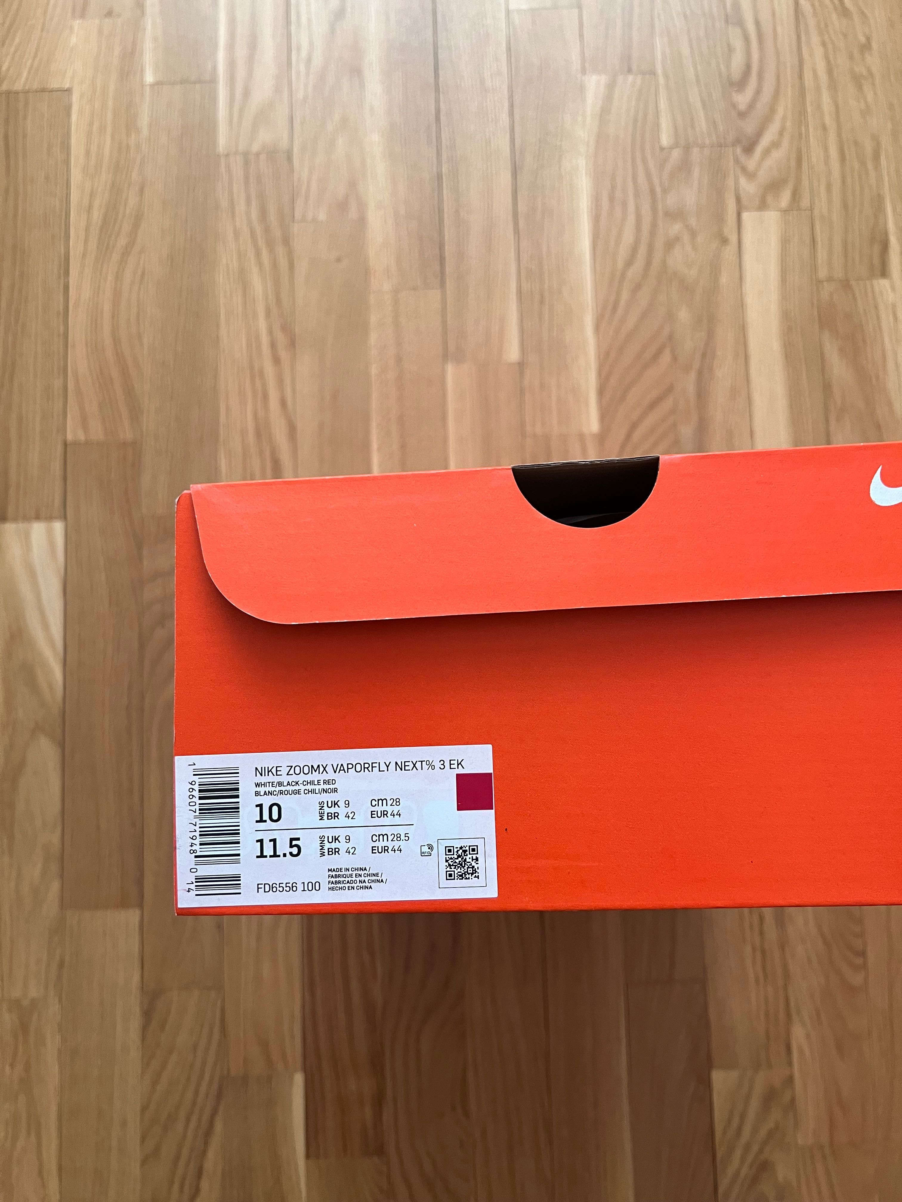 Кросівки бігові Nike Vaporfly 3 28 см