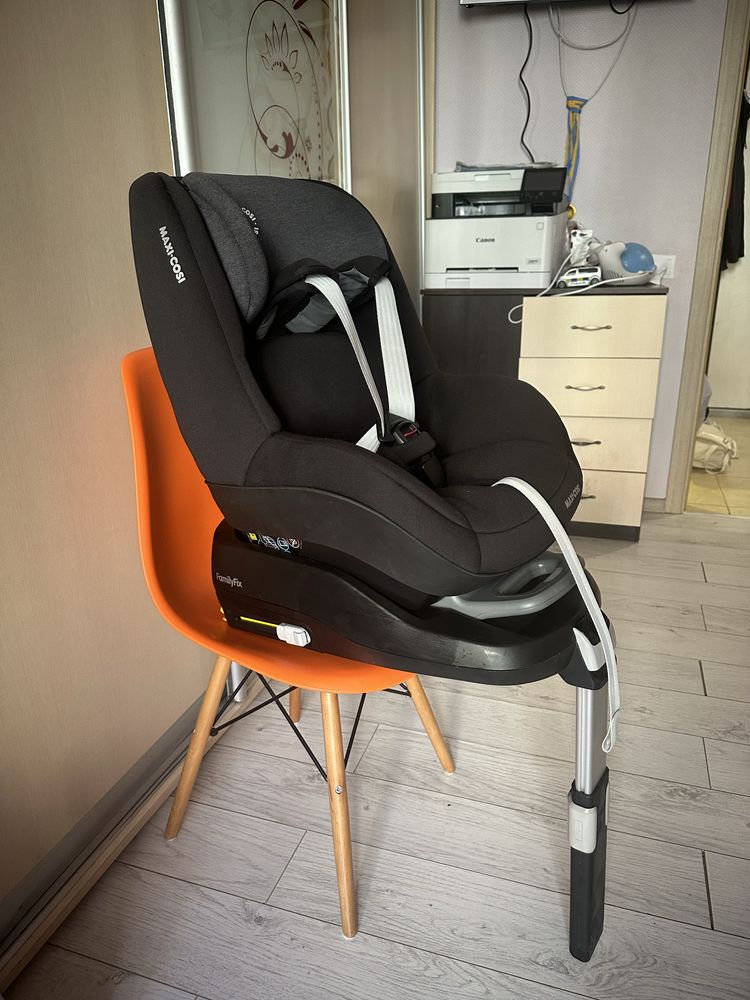 Автокресло Maxi Cosi Pearl з платформою Family fix