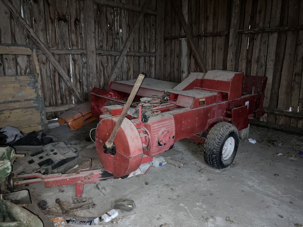 Prasa kostkująca francuska typ 422 international harvester nie sipma