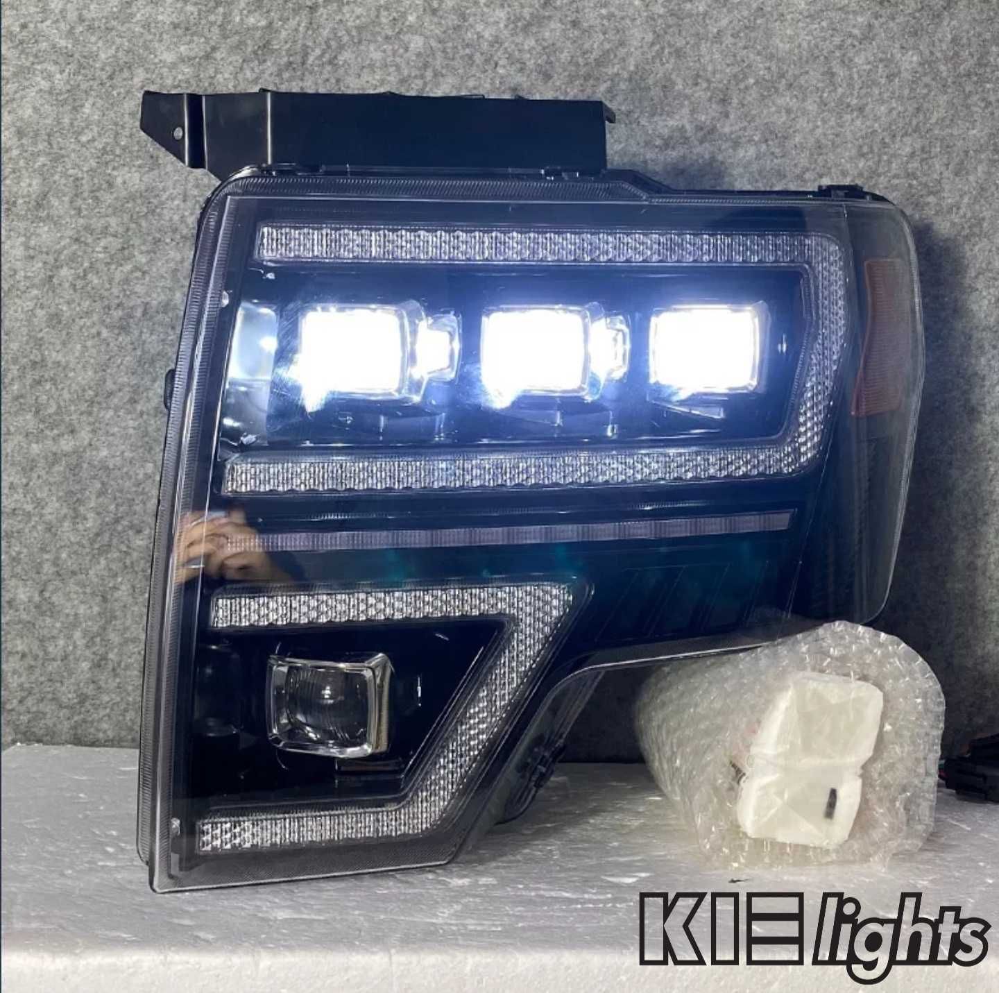 Ford F150 / 2008 - 2014 lampy przednie przód