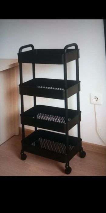 Regał kuchenny na kółkach