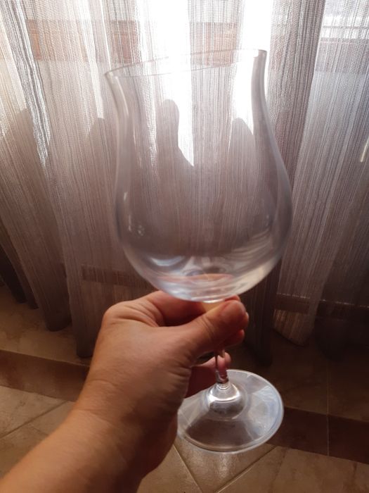 Copos de vinho tinto