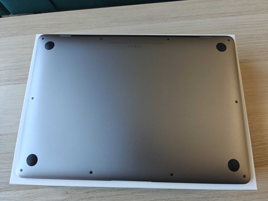 Apple MacBook Air M1/8GB/256/Mac OS Space Gray