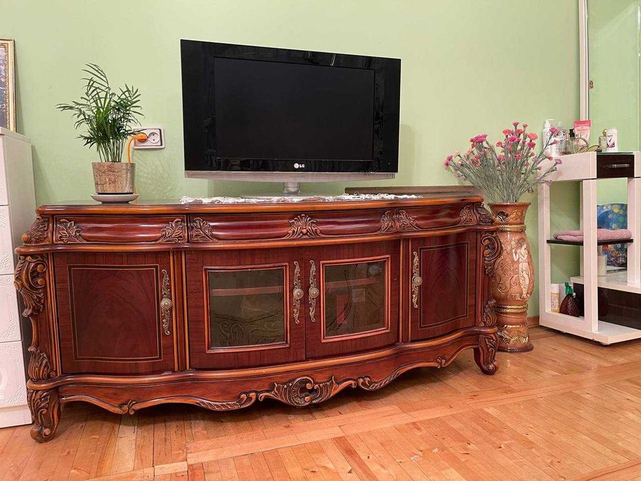 Комод-тумба із натурального дерева ручної роботи