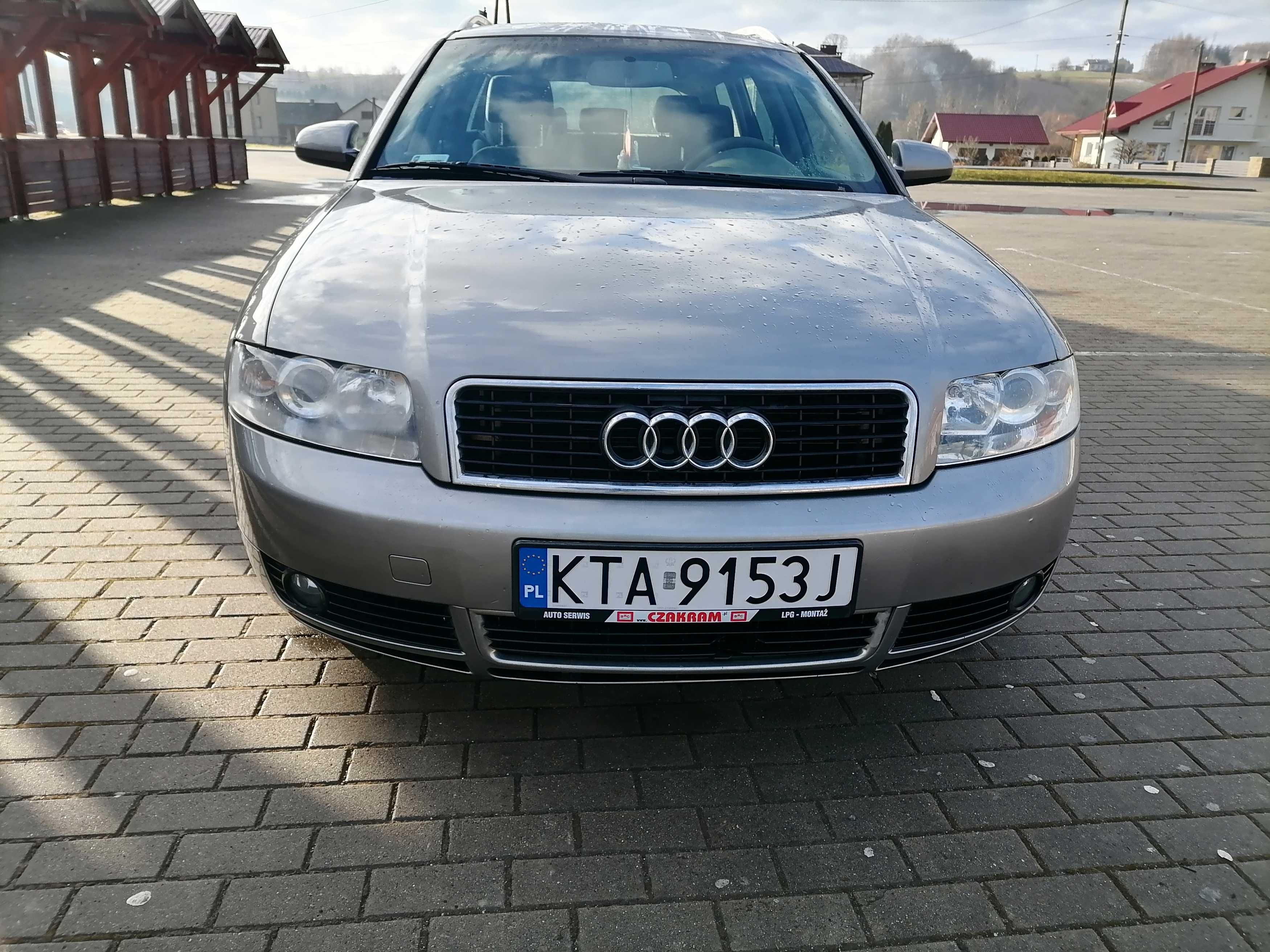 Audi A4b6 2.0B+gaz