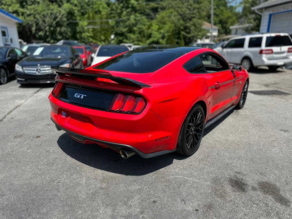 Ford Mustang GT Premium      2017