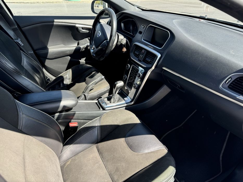 Volvo V40 2.0 D2 R-design 2015
